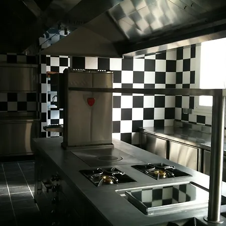 Hotellerie Jean Hotel 2*